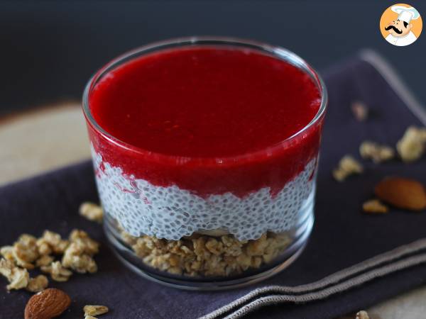 Coconut milk chia pudding verrines with granola and raspberries - photo 3