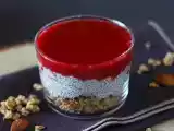 Coconut milk chia pudding verrines with granola and raspberries, photo 2