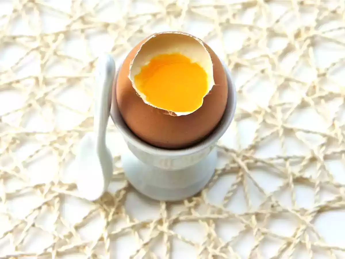 Coconut Panna Cotta With Mango And Orange Eggs