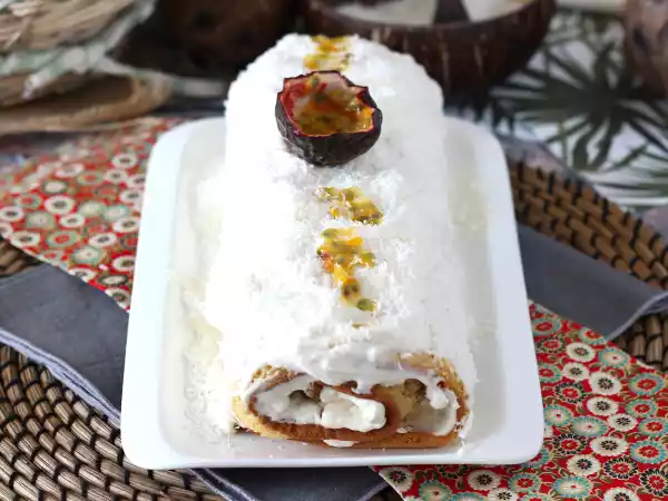 Recipe Coconut & passion fruit cake roll, perfect as a yule log