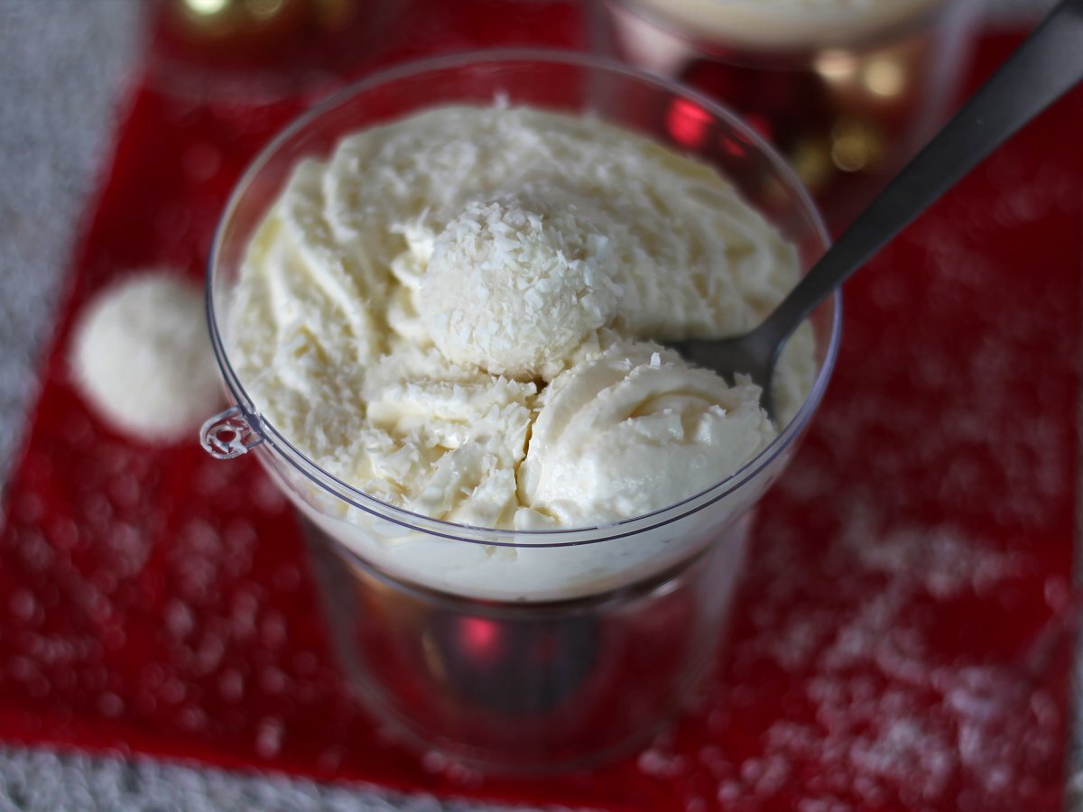 Coconut verrines Raffaello style - a fairytale dessert in a snowball - photo 2