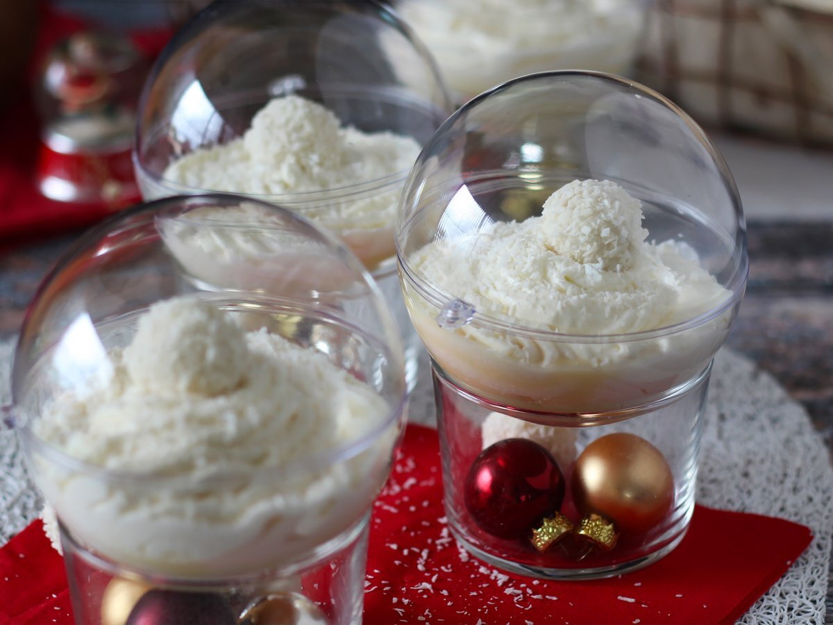 Coconut verrines Raffaello style - a fairytale dessert in a snowball - photo 3