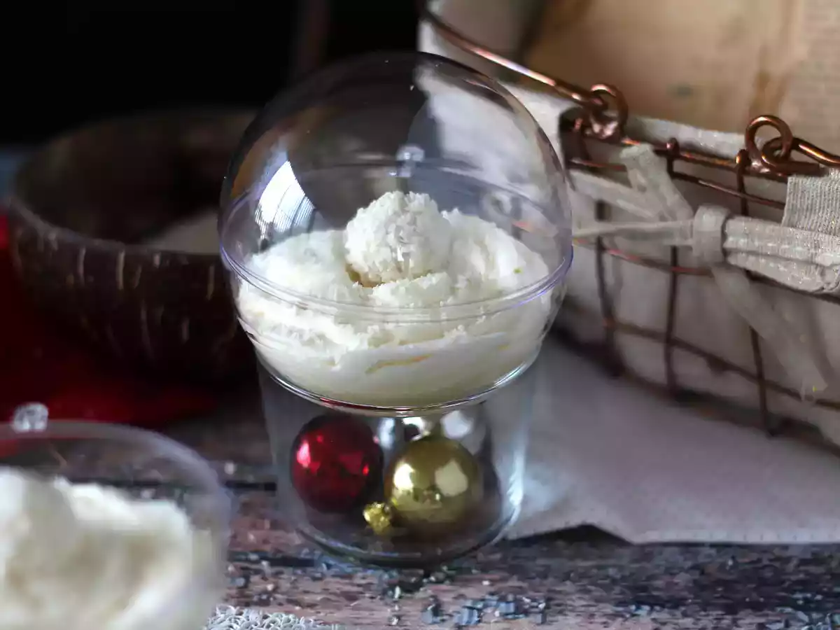 Coconut verrines raffaello style - a fairytale dessert in a snowball - photo 6