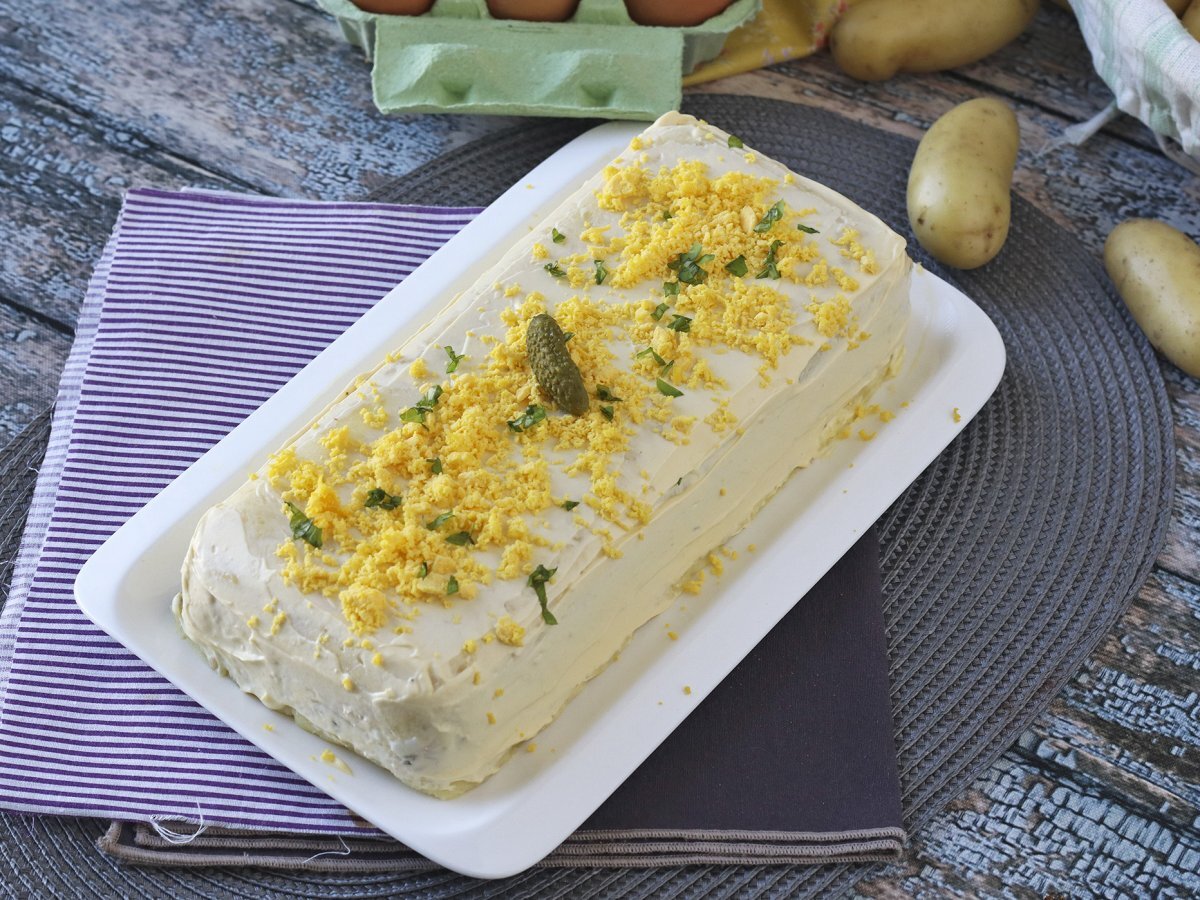 Cold potato cake with tuna and mayonnaise, you don't need an oven to make it! - photo 3