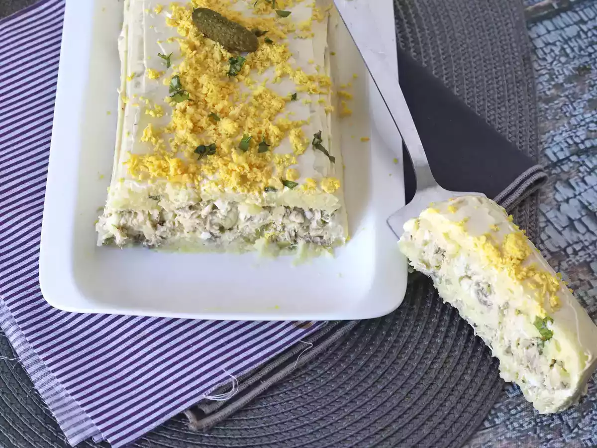 Cold potato cake with tuna and mayonnaise, you don't need an oven to make it! - photo 4