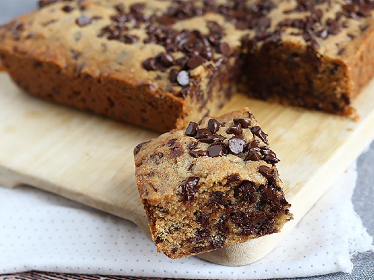 Cookie cake with chocolate chips - photo 5