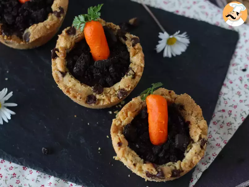Cookie cups stuffed with chocolate ganache carrot pot style, photo 4