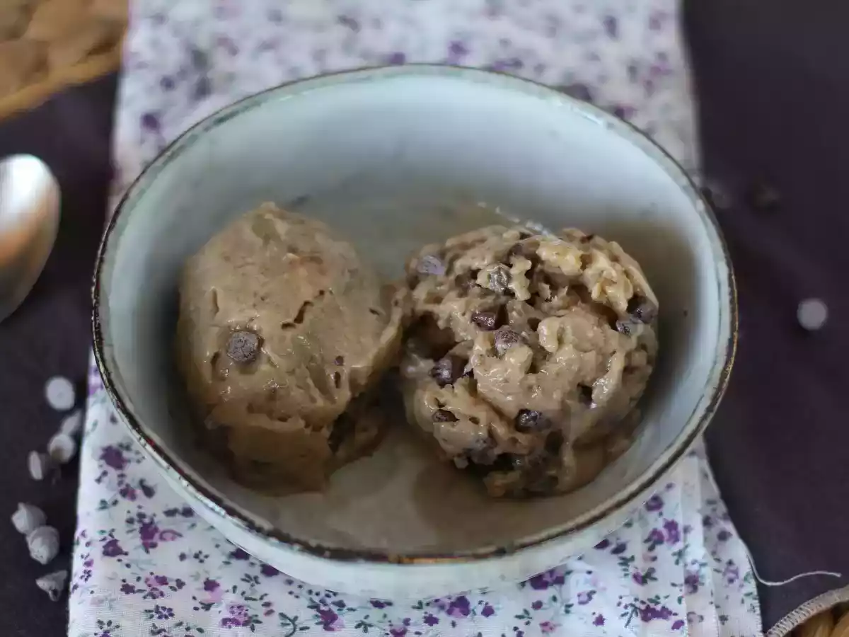 Cookie dough nice cream with only 3 ingredients and no added sugars! - photo 2