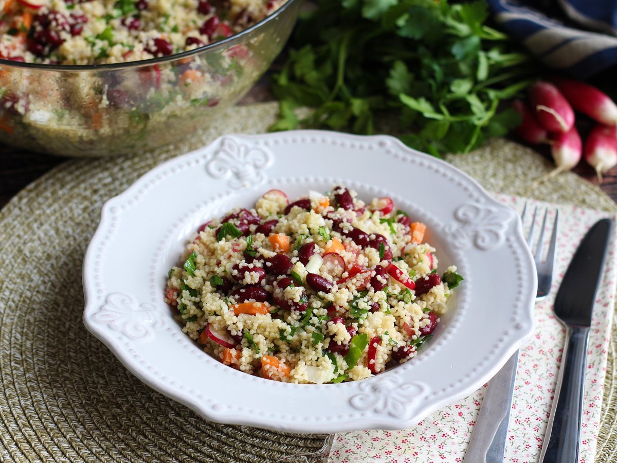 Couscous salad for a simple, healthy and colorful starter!