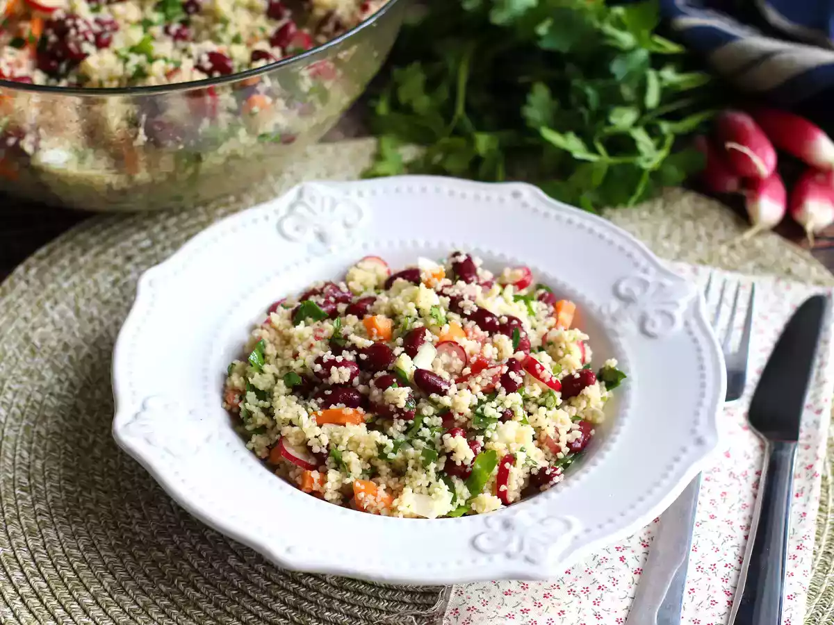 Couscous salad for a simple, healthy and colorful starter!