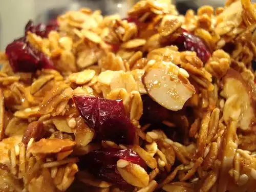 Cranberry almond granola recipe