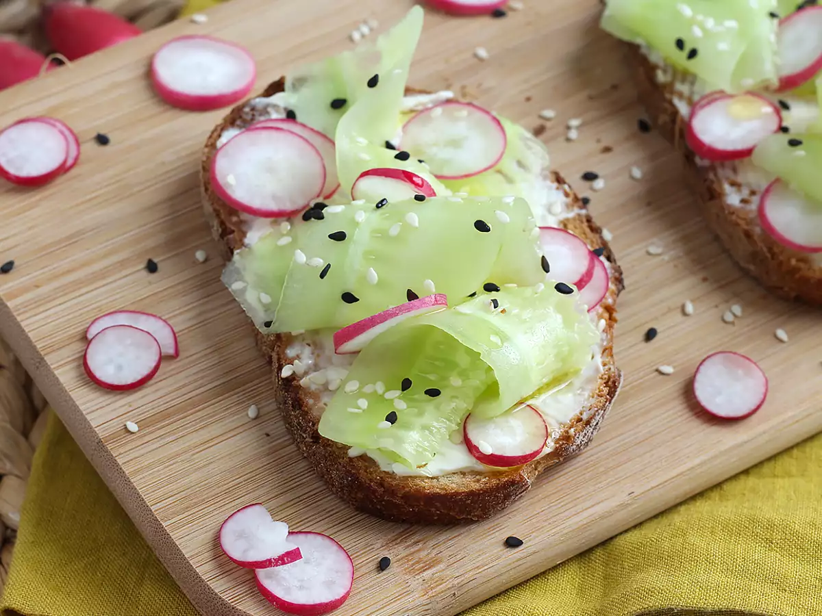 Cream cheese, cucumber, and radish toasts - photo 2