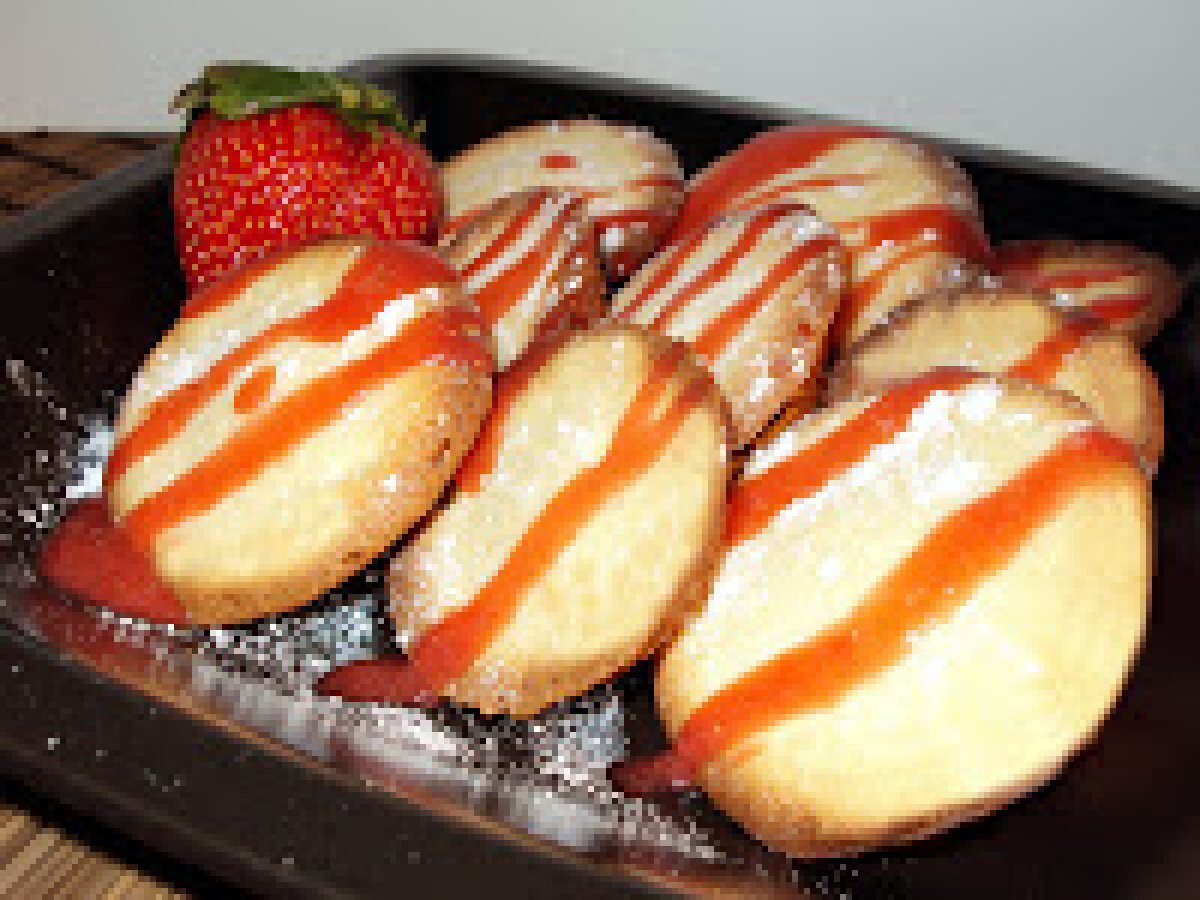 Cream Cheese Pound Cake, Cupcake and soft cookies with Strawberry Coulis - photo 3