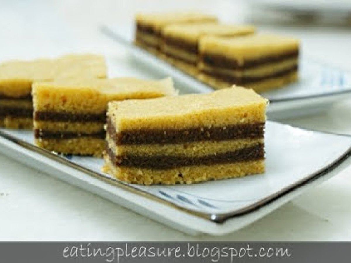 Cream Cracker Layer Cake - photo 2