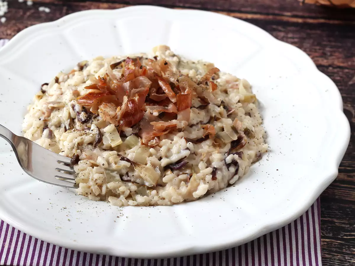 Creamy and flavorful radicchio, speck and cream cheese risotto