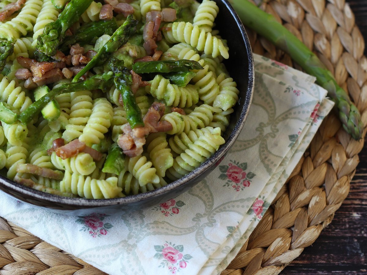 Creamy asparagus and bacon pasta: easy and tasty recipe - photo 5