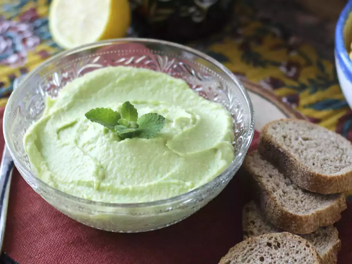 Creamy avocado mayonnaise with hard-boiled egg - no raw egg - photo 4