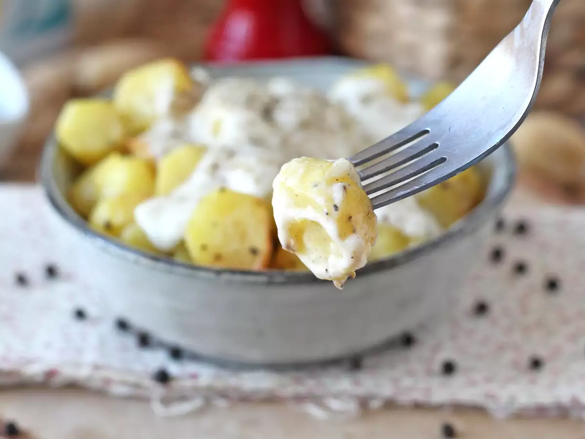 Creamy baked cacio e pepe potatoes: the easy side dish that drives everyone crazy! - photo 5
