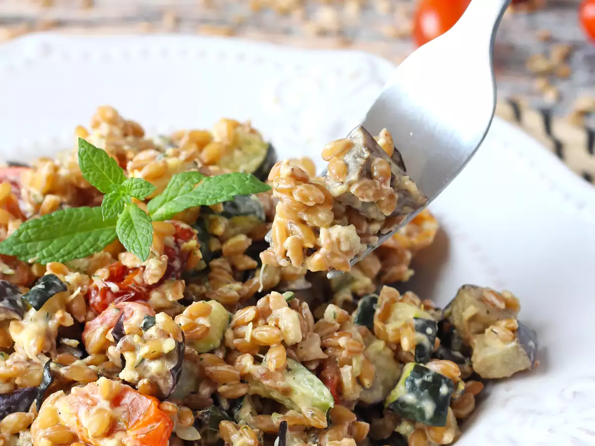 Creamy farro salad with zucchini, eggplant and cherry tomatoes - photo 6