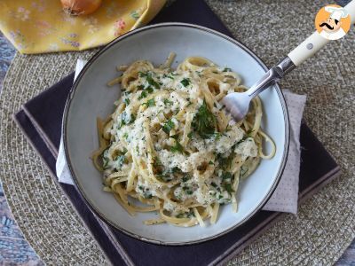 Creamy onion pasta: a tasty and super cheap pasta dish! - photo 2