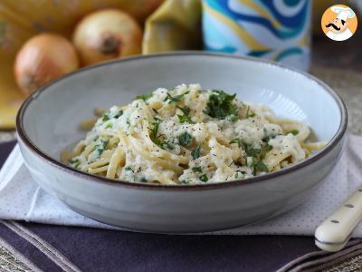 Creamy onion pasta: a tasty and super cheap pasta dish! - photo 3