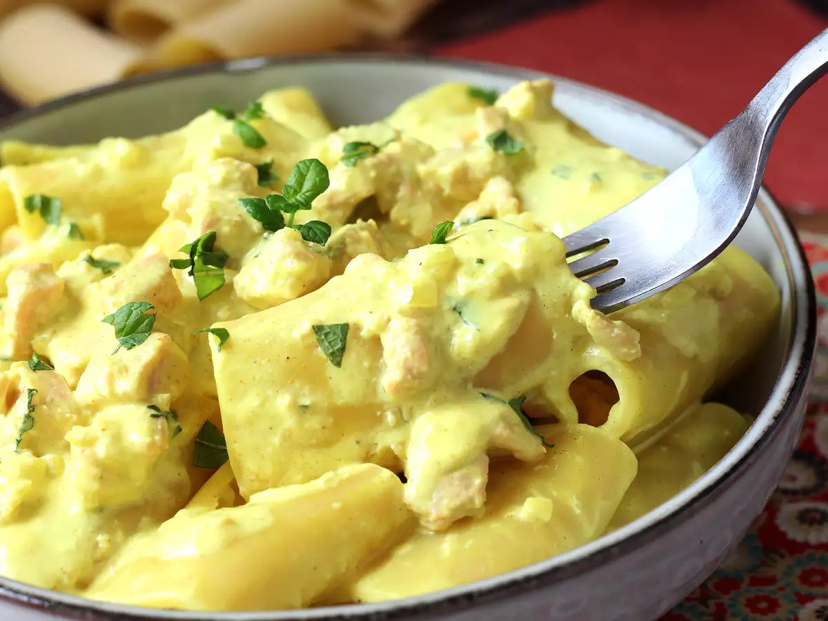 Creamy Paccheri pasta with salmon, mint, and saffron - photo 5