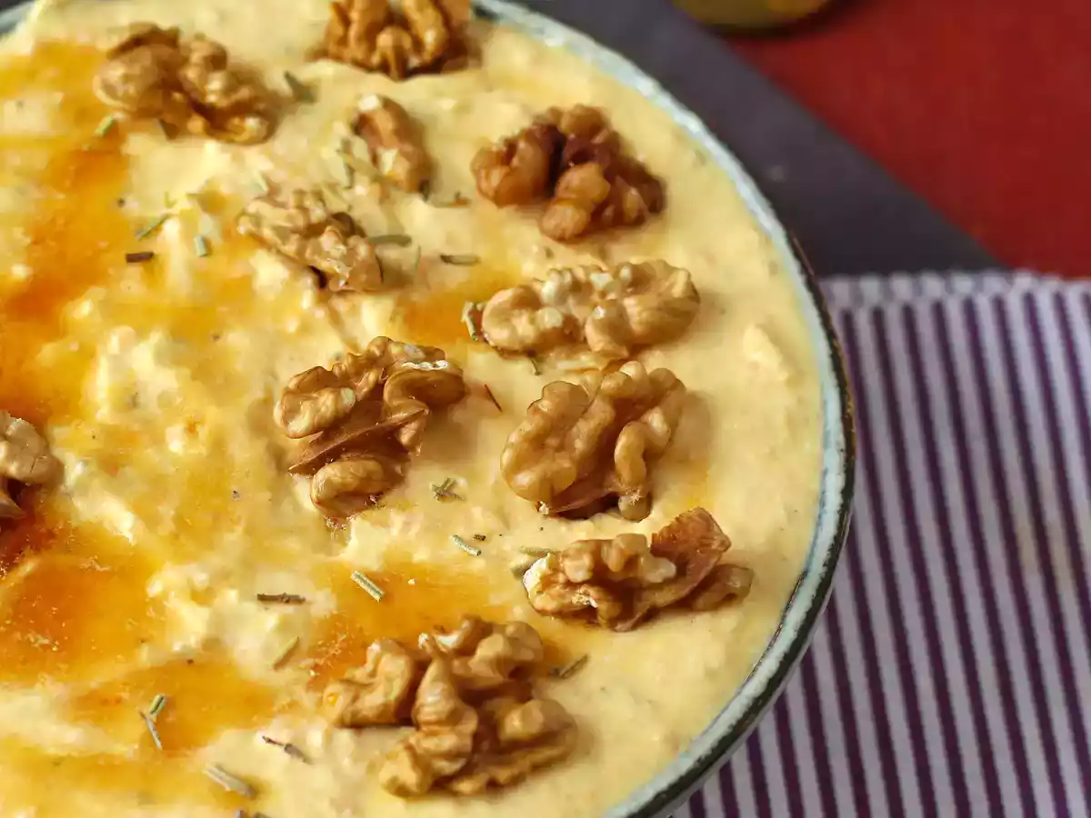 Creamy pumpkin and feta dip with a touch of honey - photo 2