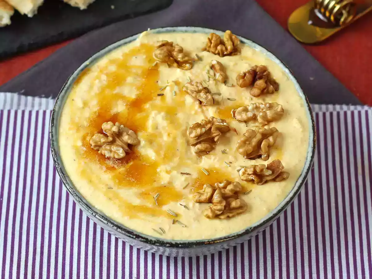 Creamy pumpkin and feta dip with a touch of honey - photo 5