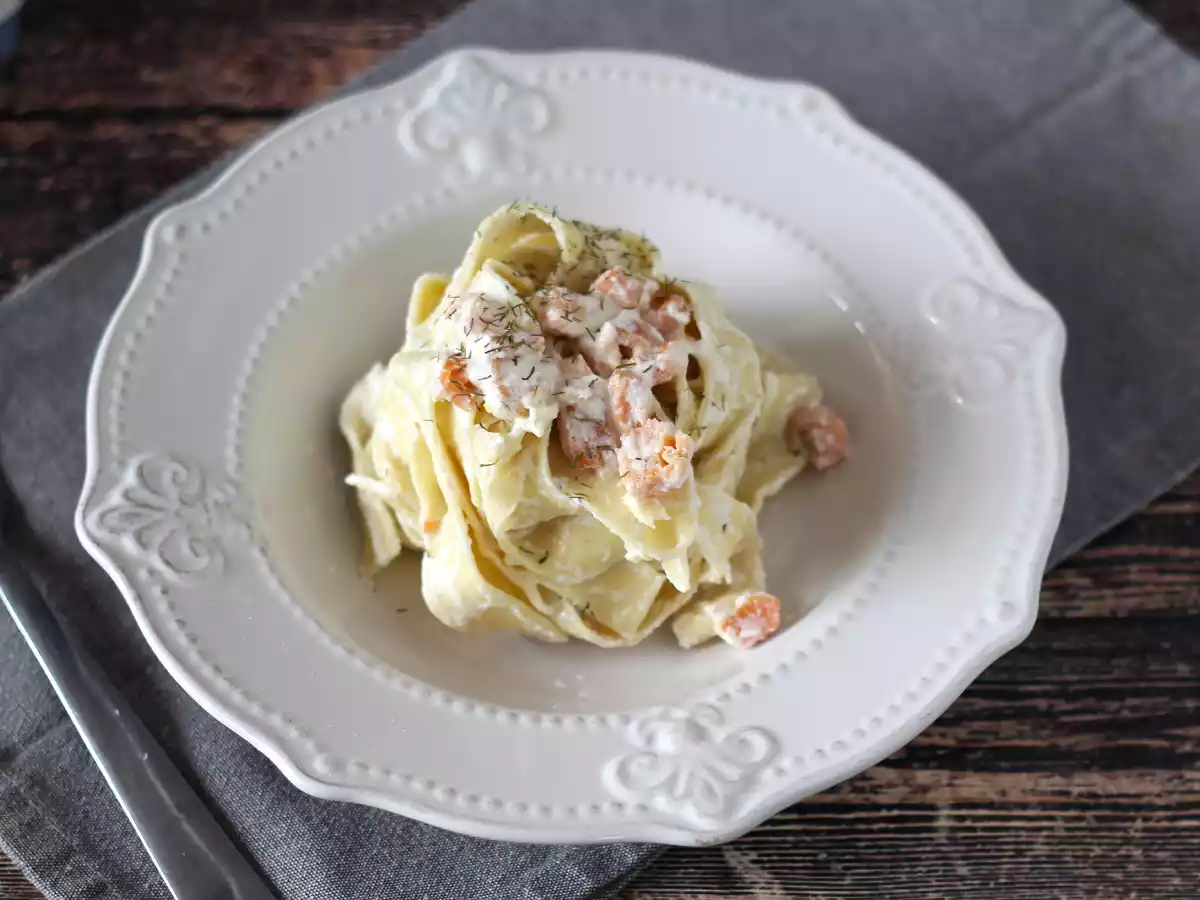 Creamy smoked salmon ricotta pasta - photo 3