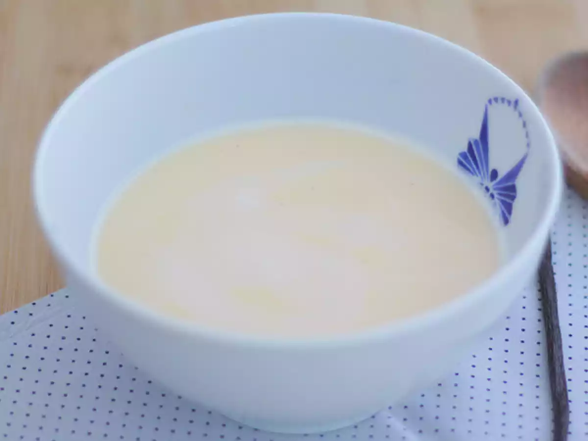 Creme anglaise, vanilla custard - video recipe !