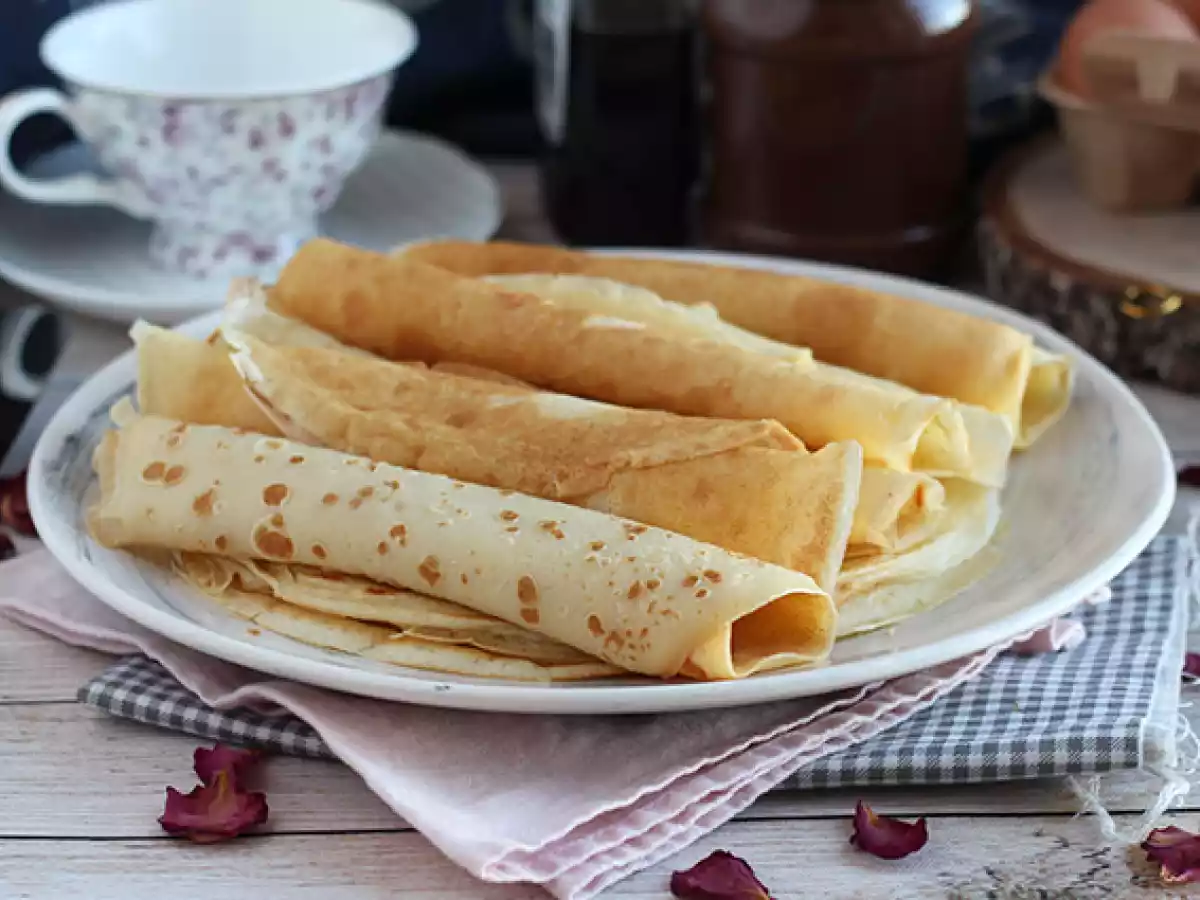 Crepe batter with pastis