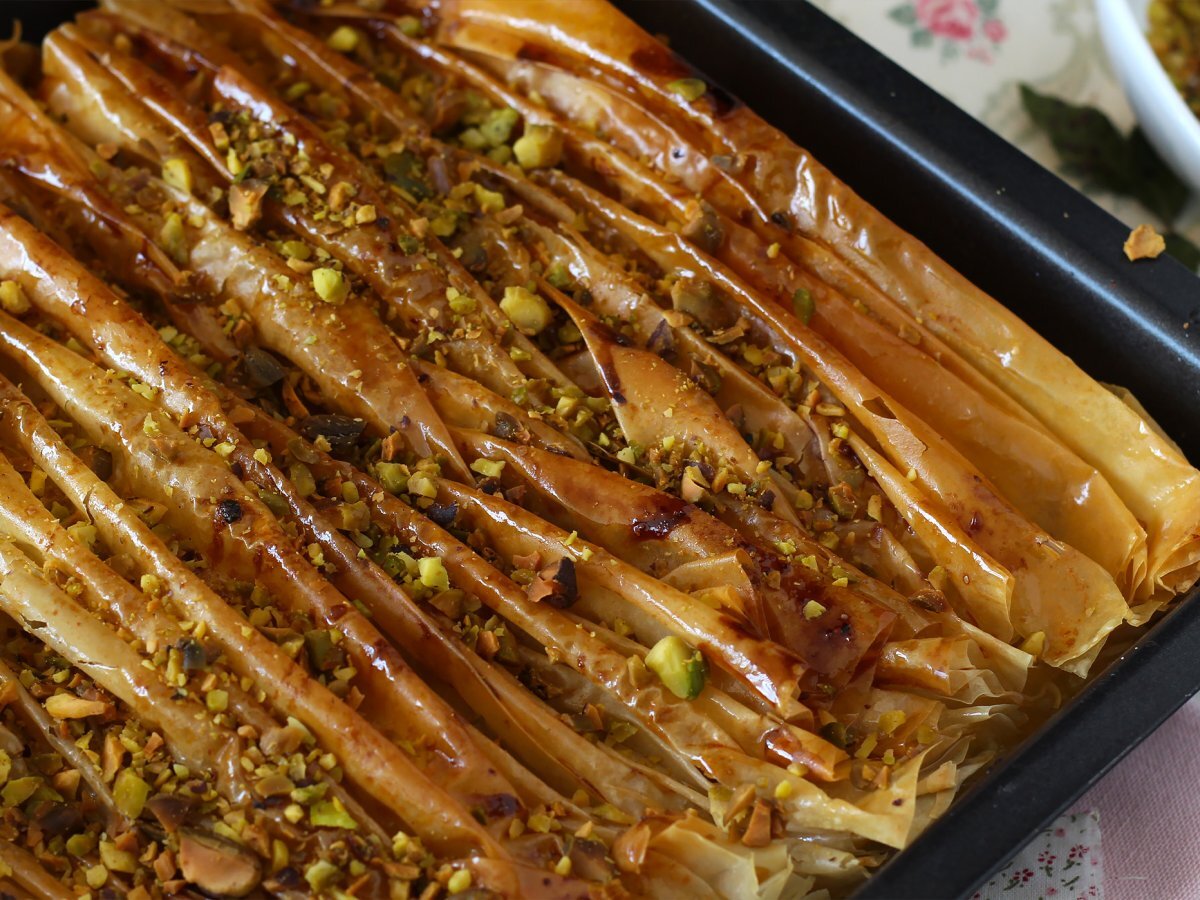 Crinkle cake, the super crispy and easy to make cake - Easy Turkish Laz Borek - photo 3