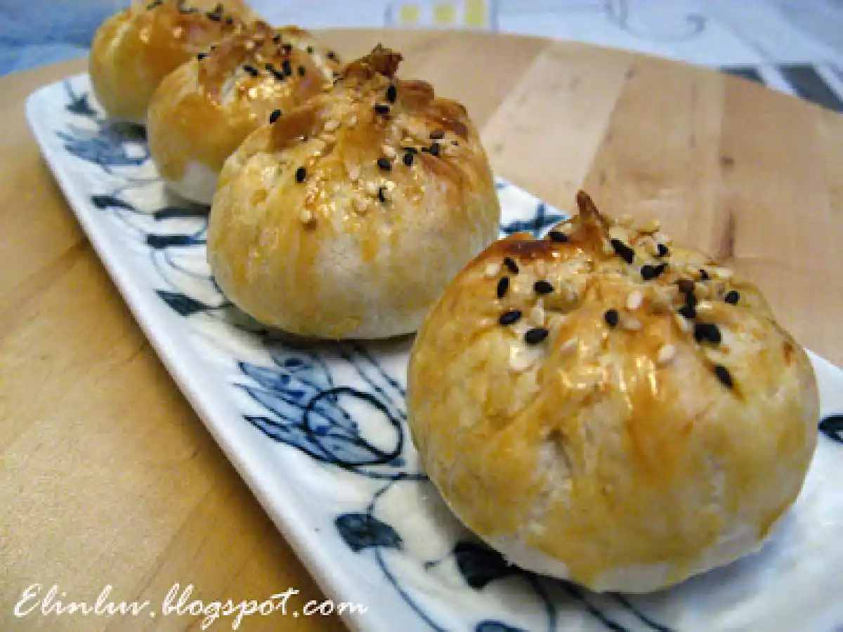 Crispy BBQ Pork Bun / Siu Pau - photo 3