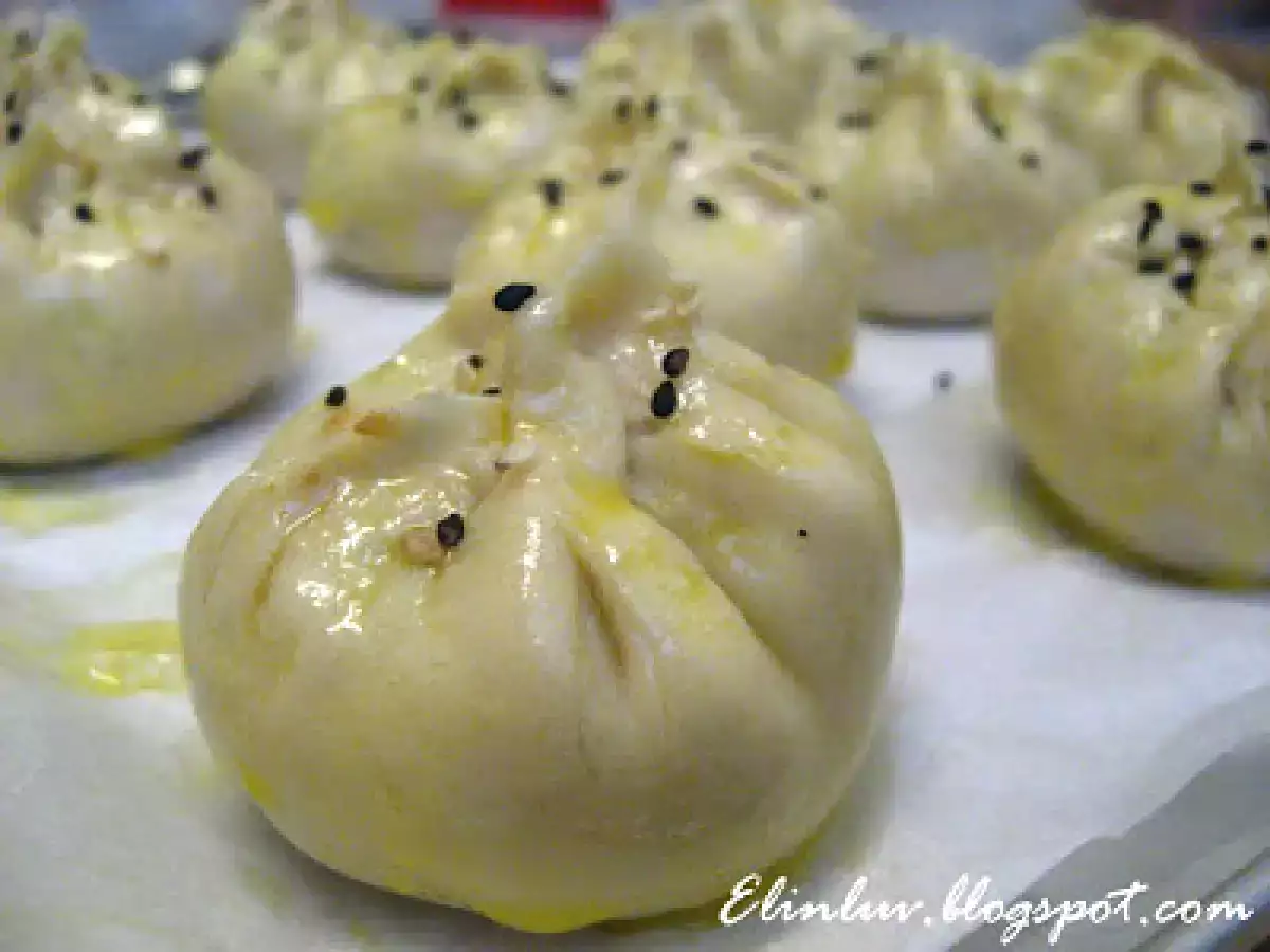 Crispy BBQ Pork Bun / Siu Pau - photo 5
