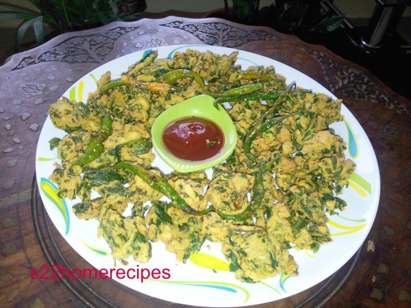 Crispy Spinach Fritters(Palak Pakoda)