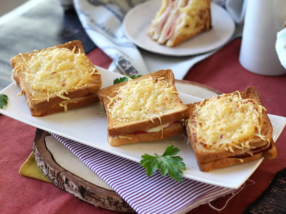 Croque-monsieur in the air fryer