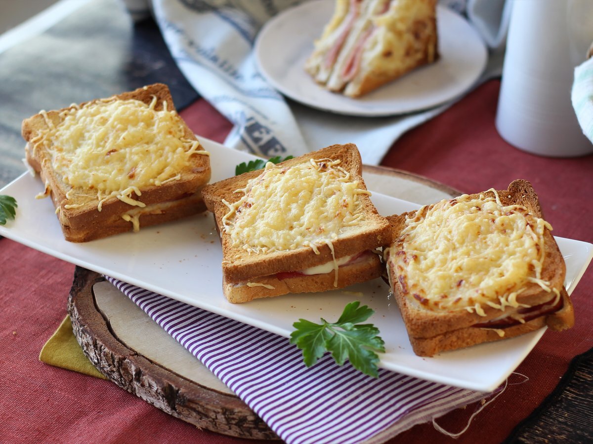 Croque monsieur with airfryer