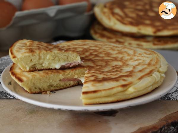 Croque pancakes with ham and cheese - video recipe!