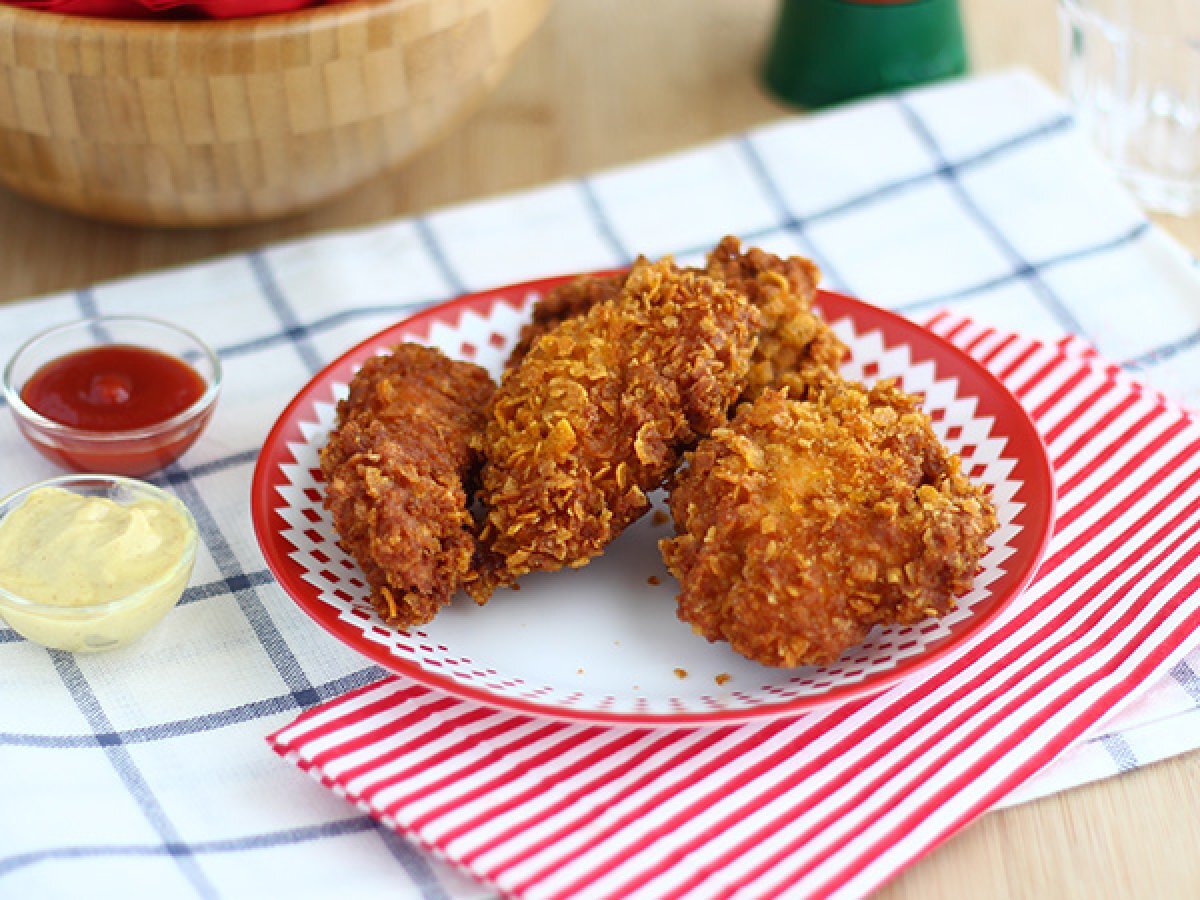 Crunchy chicken tenders - Video recipe!