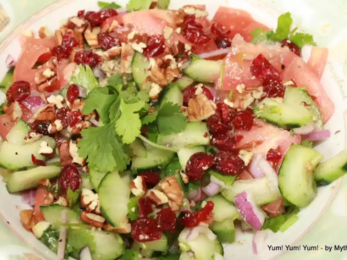 Crunchy Cucumber Salad (Step by Step)