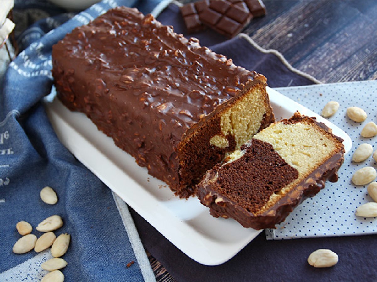 Crunchy marble cake