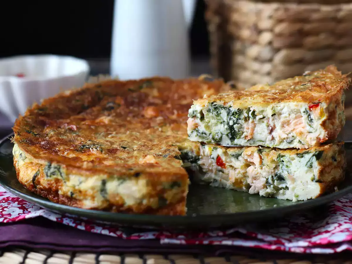 Crustless quiche with salmon, spinach, and cottage cheese - photo 4
