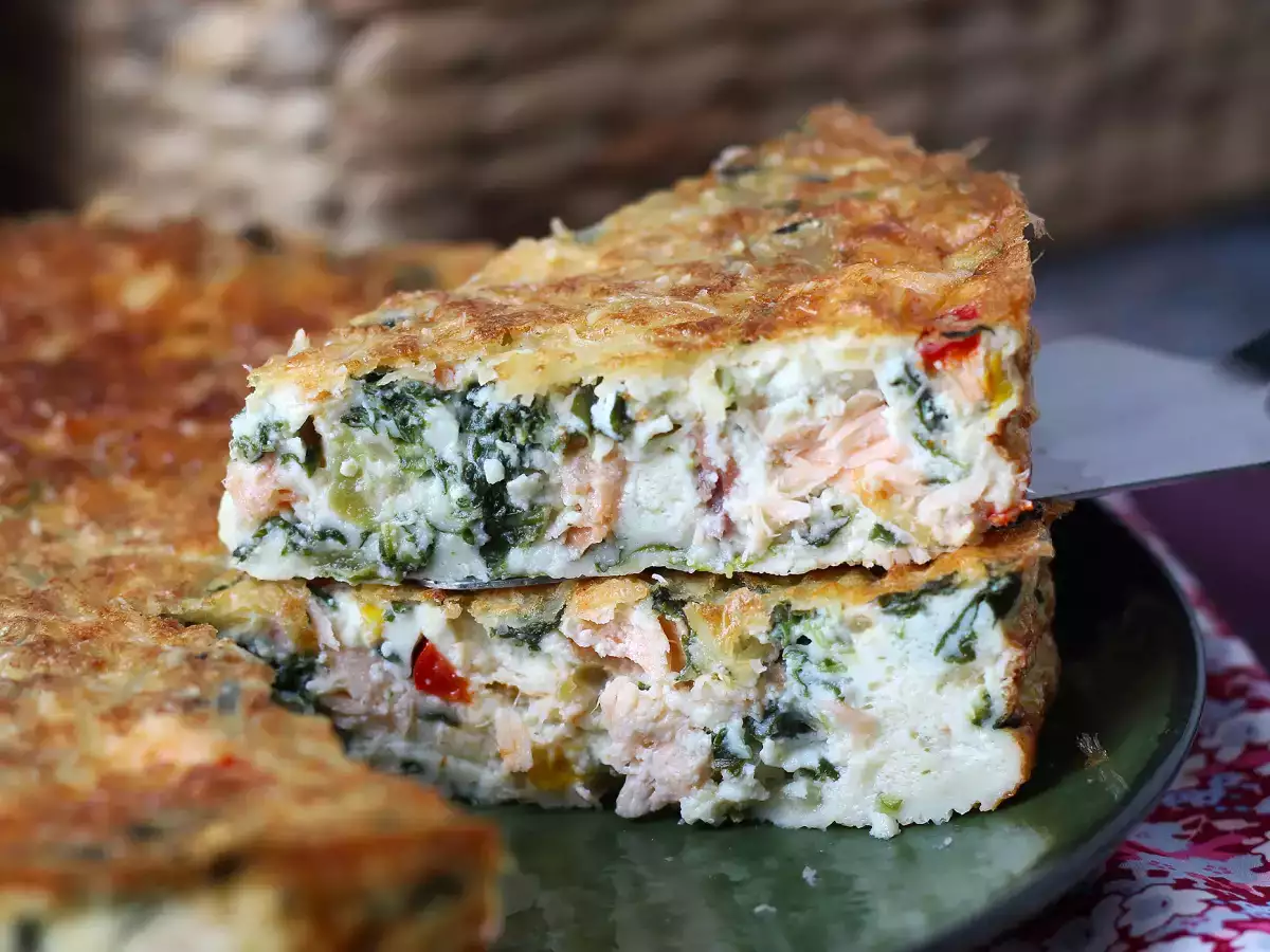 Crustless quiche with salmon, spinach, and cottage cheese - photo 5