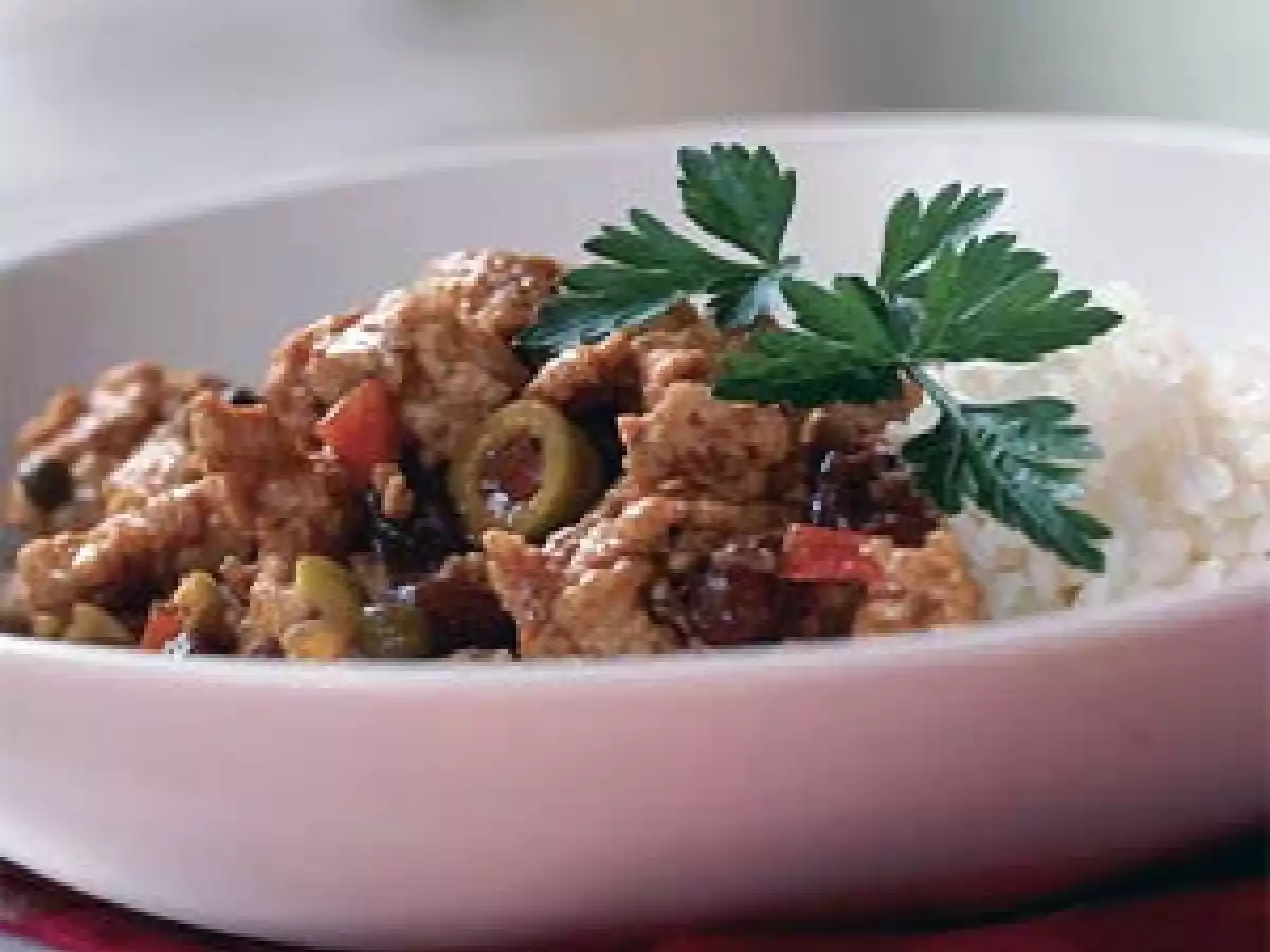 Cuban Food! Spicy Sweet Cinnamon Laced Picadillo & Traditional Cuban Black Beans
