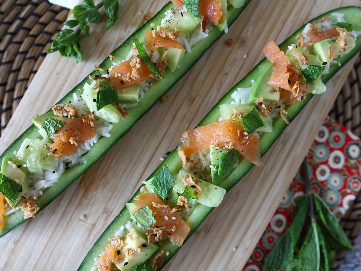 Cucumber boats with salmon, avocado and rice - photo 2