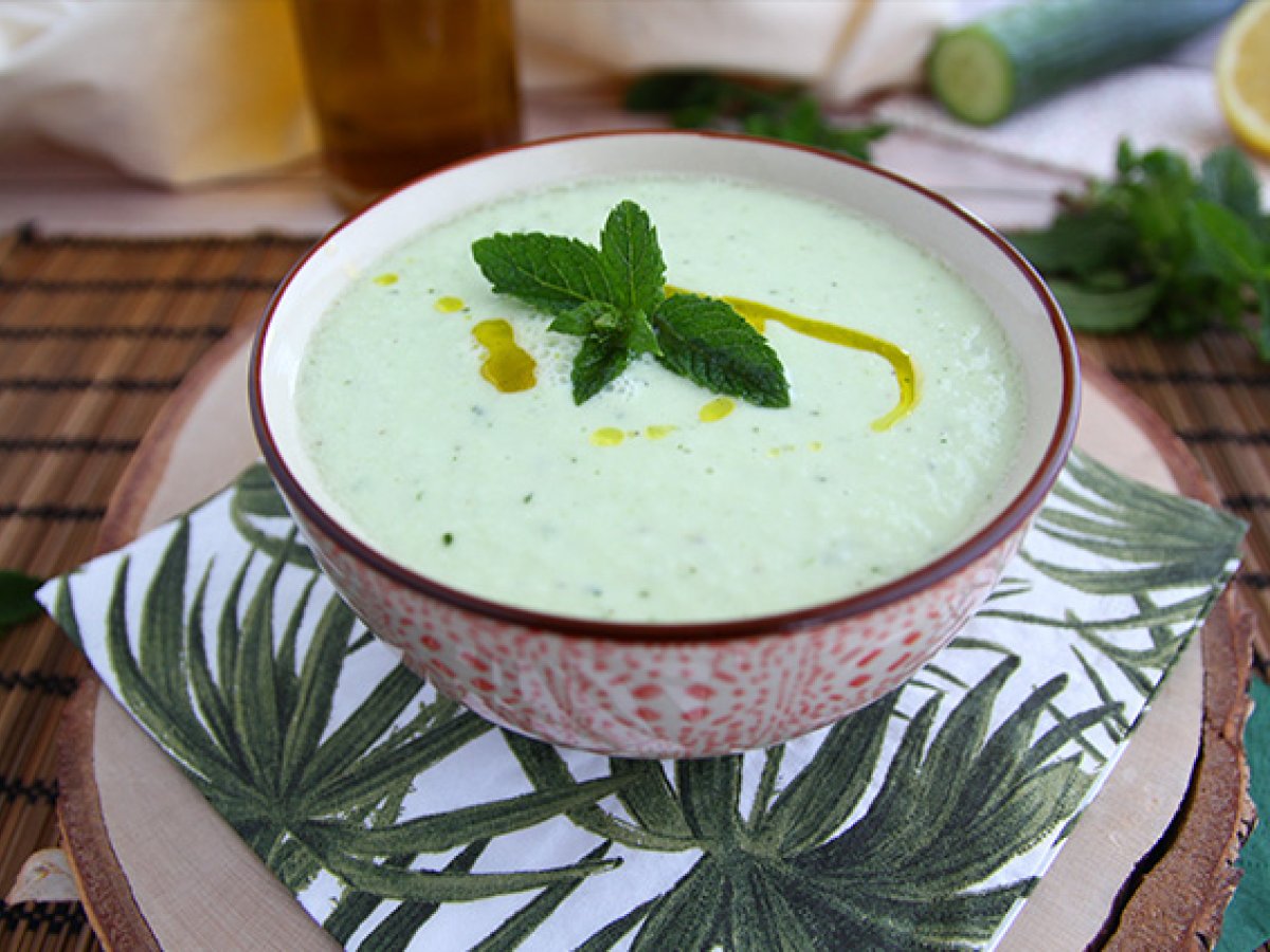 Cucumber fresh soup with mint