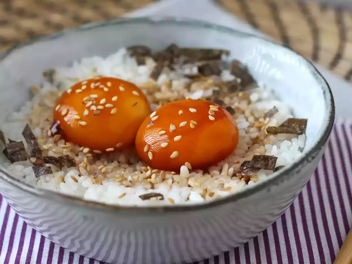 Cured egg yolks in soy sauce