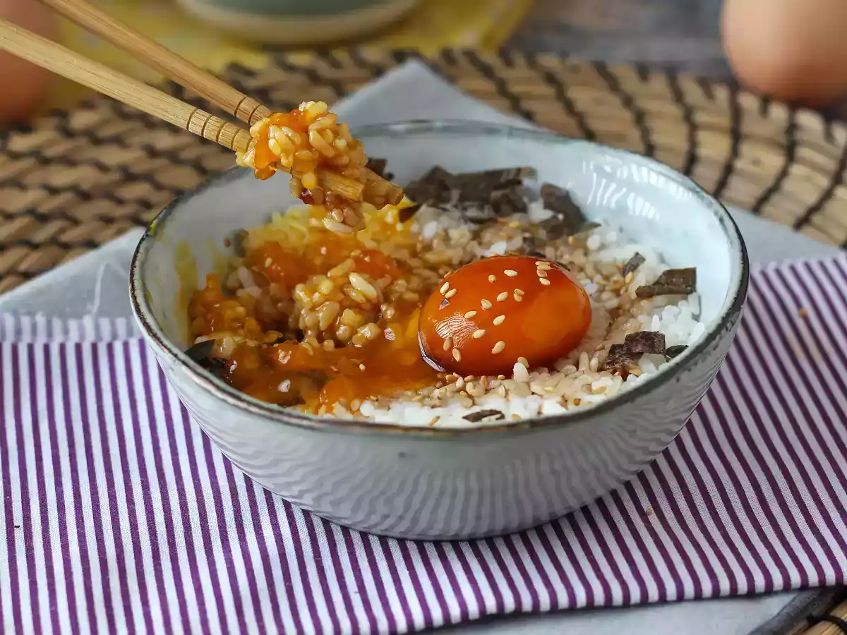 Cured egg yolks in soy sauce - photo 3