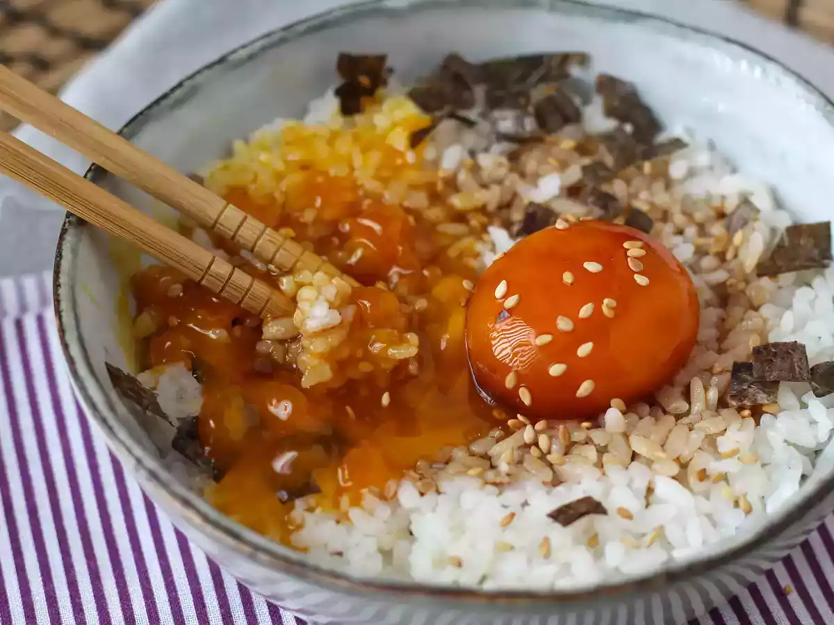 Cured egg yolks in soy sauce - photo 7