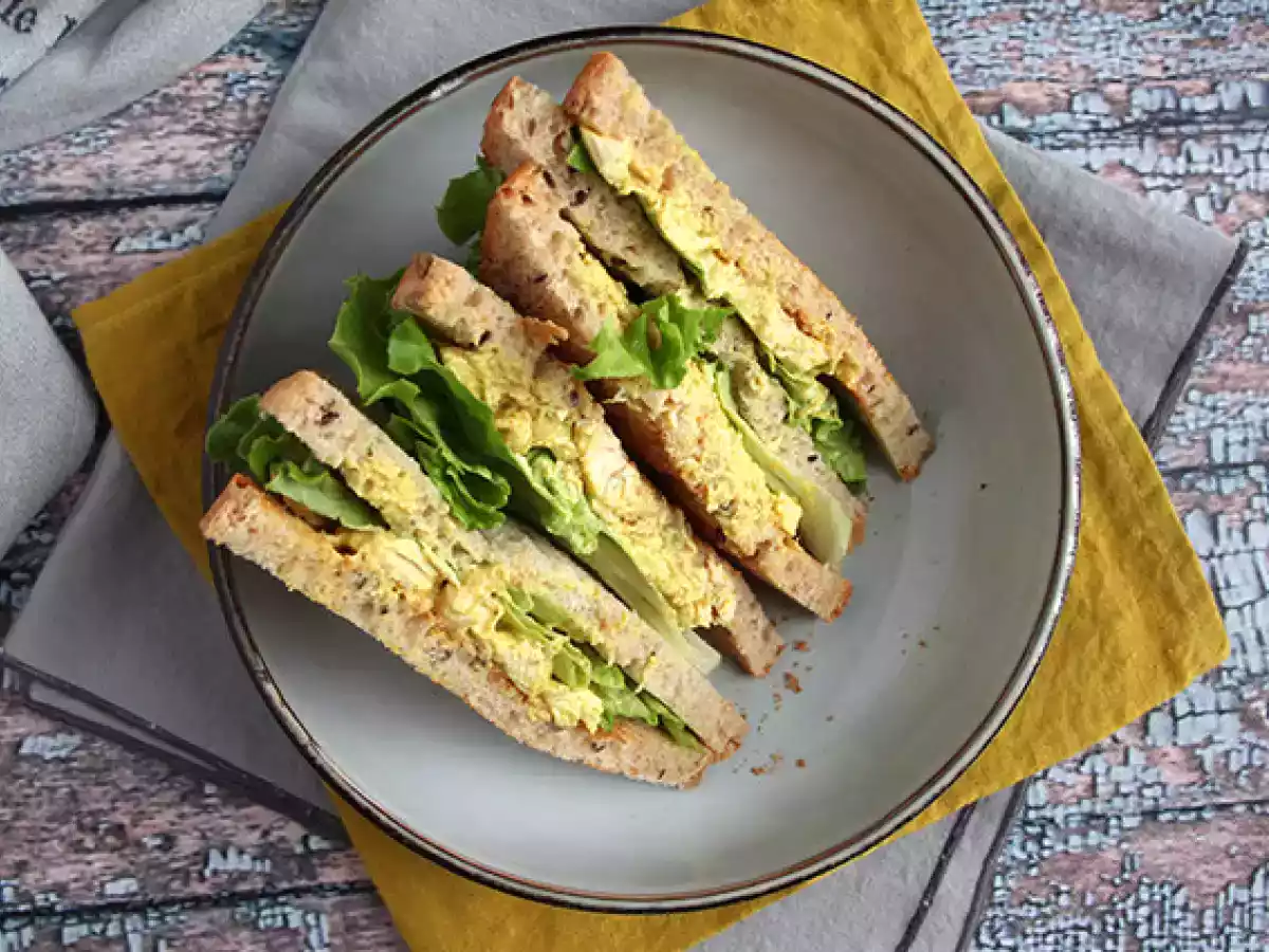 Curry chicken club sandwich - photo 2
